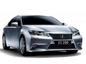 Lexus ES250 2012 года